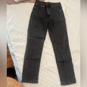 Madewell Perfect Vintage Jean charcoal size 24 petite charcoal